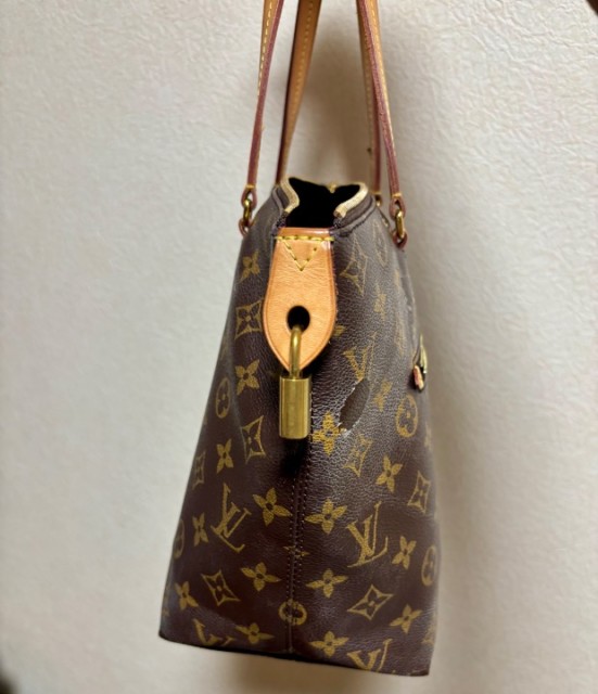 ルイヴィトンバッグ修理 モノグラム表面が剥がれた時の修理事例