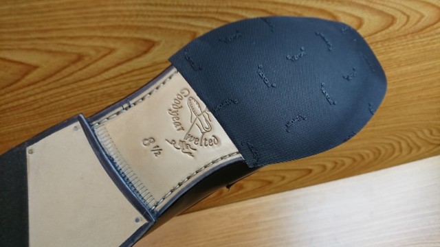 ハーフソールの修理過程