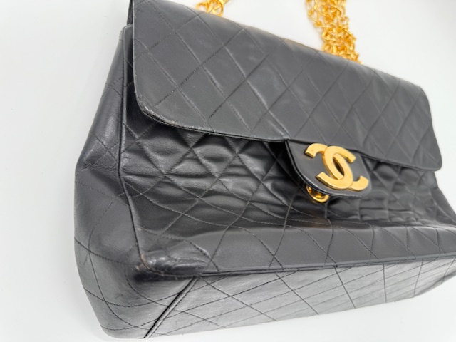 シャネル バッグ修理 色あせ角擦れ型崩れのケア ビフォー③