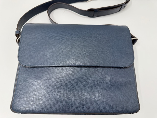 ルイヴィトンバッグ修理　色褪せと型崩れアフター