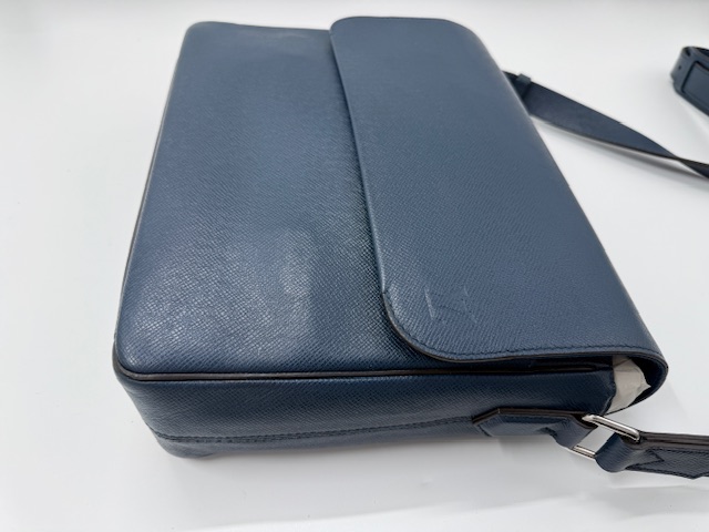 ルイヴィトンバッグ修理　色褪せと型崩れアフター①