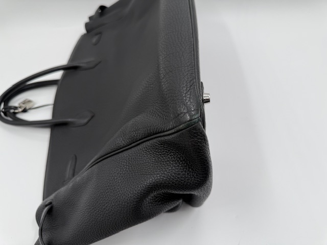 エルメスバーキンの 型崩れ 角擦れ 形補正と全体 染め直し　ビフォー③