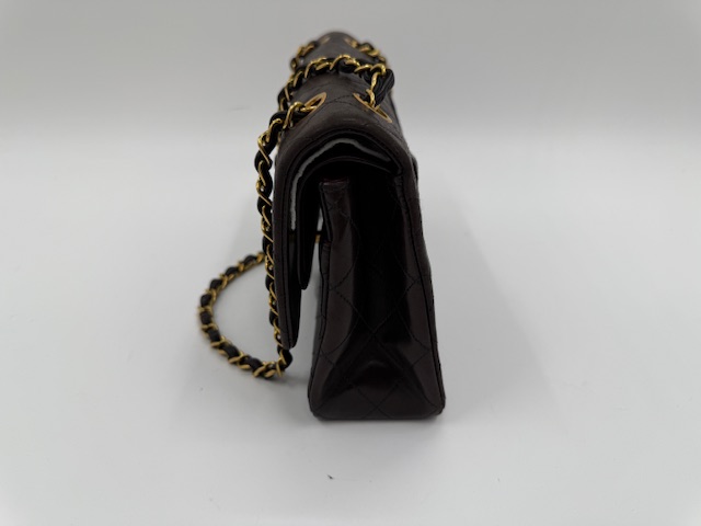 シャネルマトラッセ チェーンバッグの型崩れと変色のケア　ビフォー②