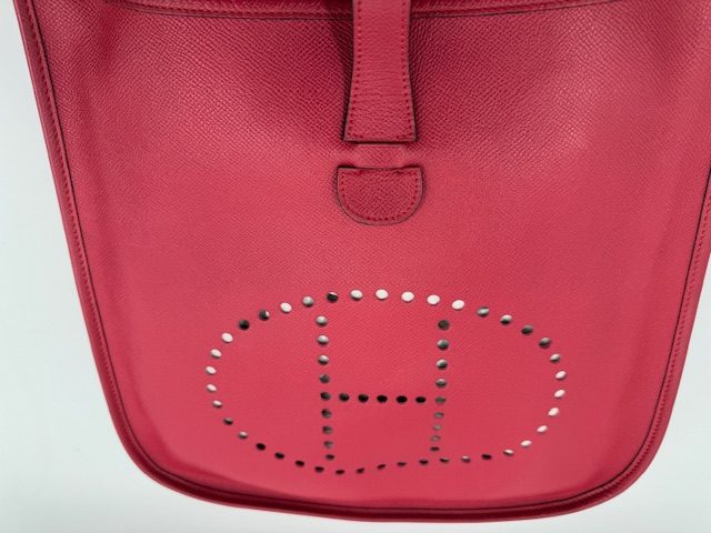 エルメスエブリン　エルメスの価値を再構築する。潰れたフォルムと擦れを蘇らせる「銀面生成」の技術　アフター④