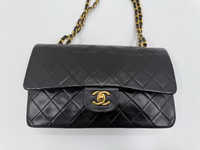 シャネルマトラッセ チェーンバッグの型崩れと変色のケア　アフター