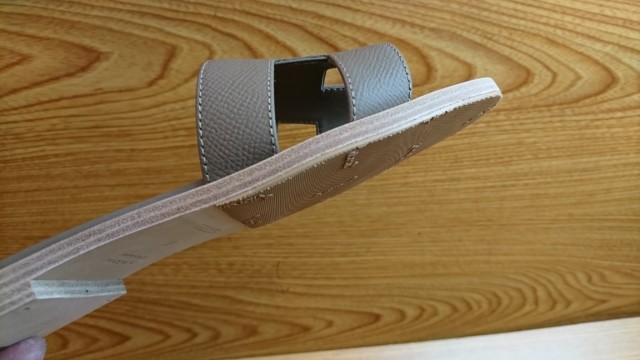 エルメスサンダル レザーソールの事前保護 アフター