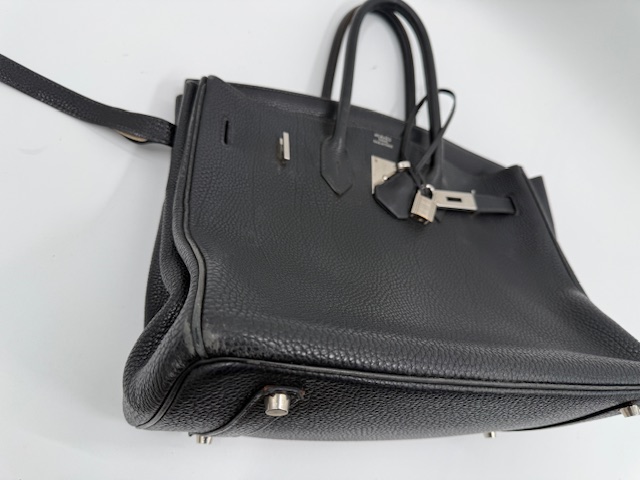 エルメスバーキンの角擦れをナチュラルに修復した事例 ビフォー