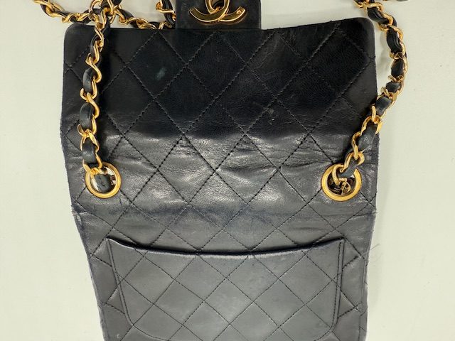 シャネルバッグの型崩れは直せるか　ビフォー
