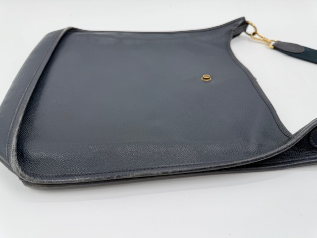 廃盤素材「クシュベル」のエブリン修理｜風合いを色止め・染め直しで再現　擦り傷や色褪せ型崩れをナチュラルに直す　ビフォー