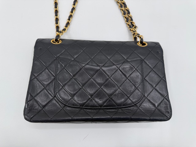 エルメス・シャネルの色褪せや擦れ型崩れしたバッグを値崩れ阻止の最強ケア ビフォー